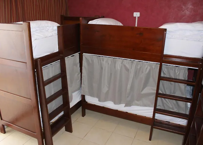 Herrmes اجانب فقط Hostel *
